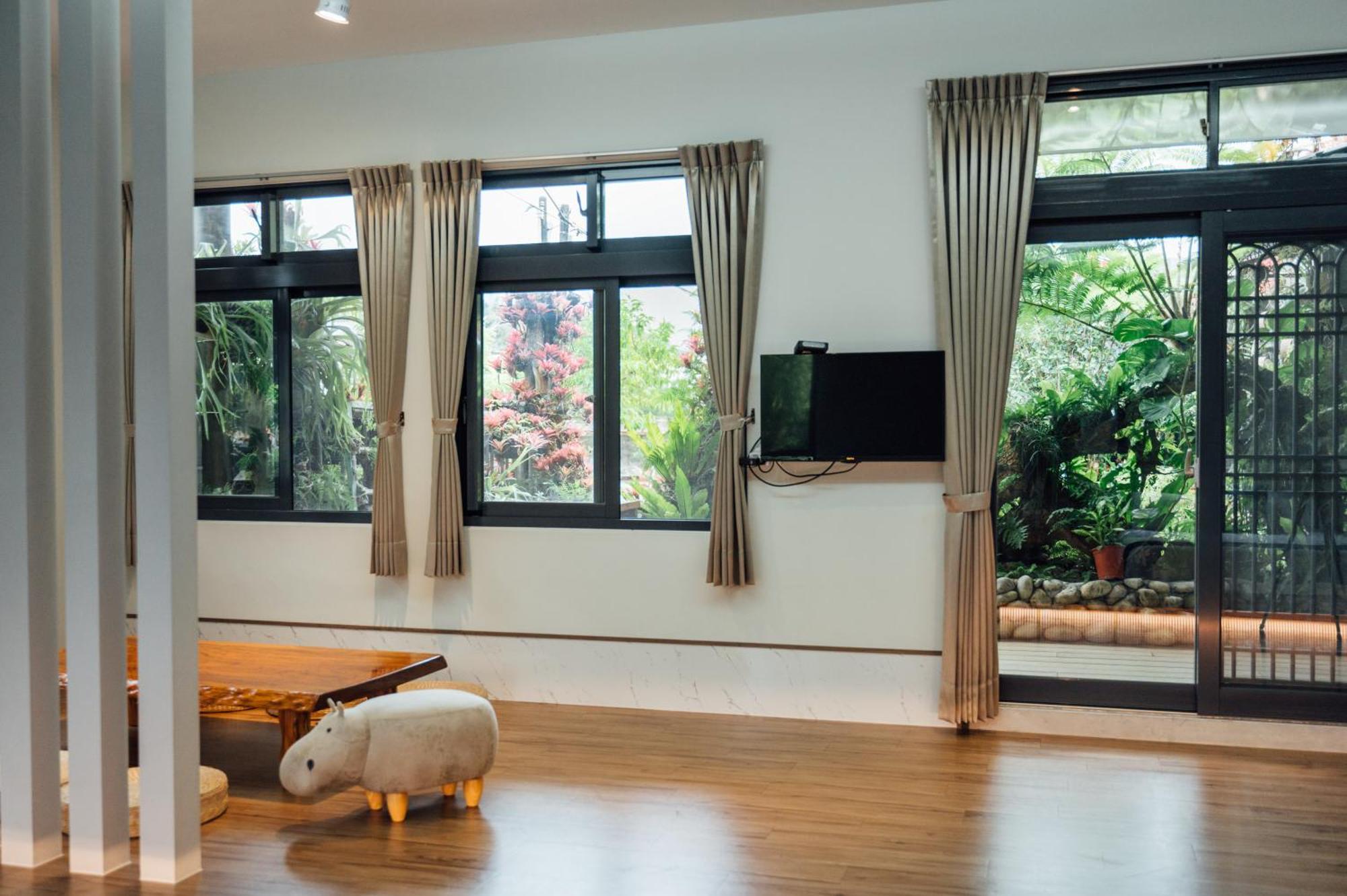蘊慢築 茶花藝主題民宿 Yun Man Zhu Homestay Kungkuan Kültér fotó